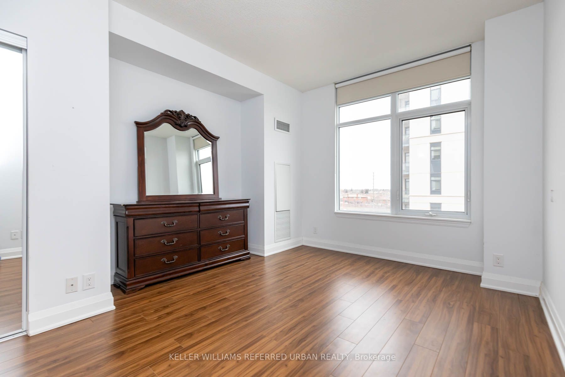 24 Woodstream Blvd, #403
