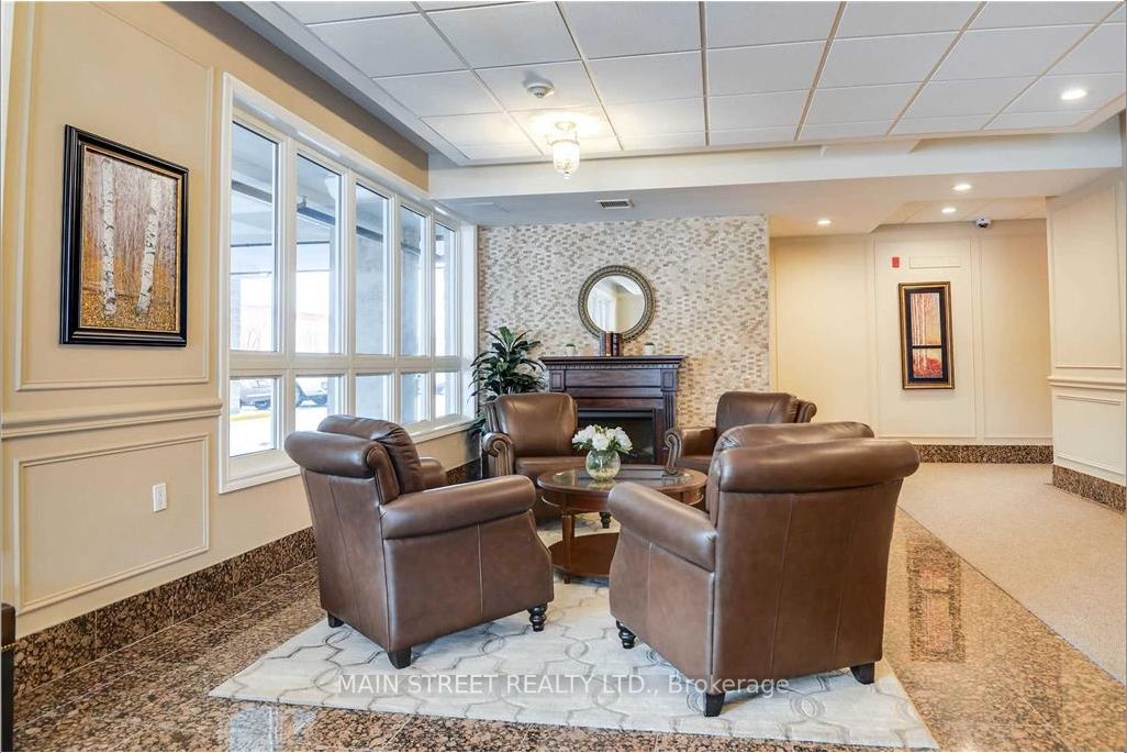 15450 Yonge Street #304