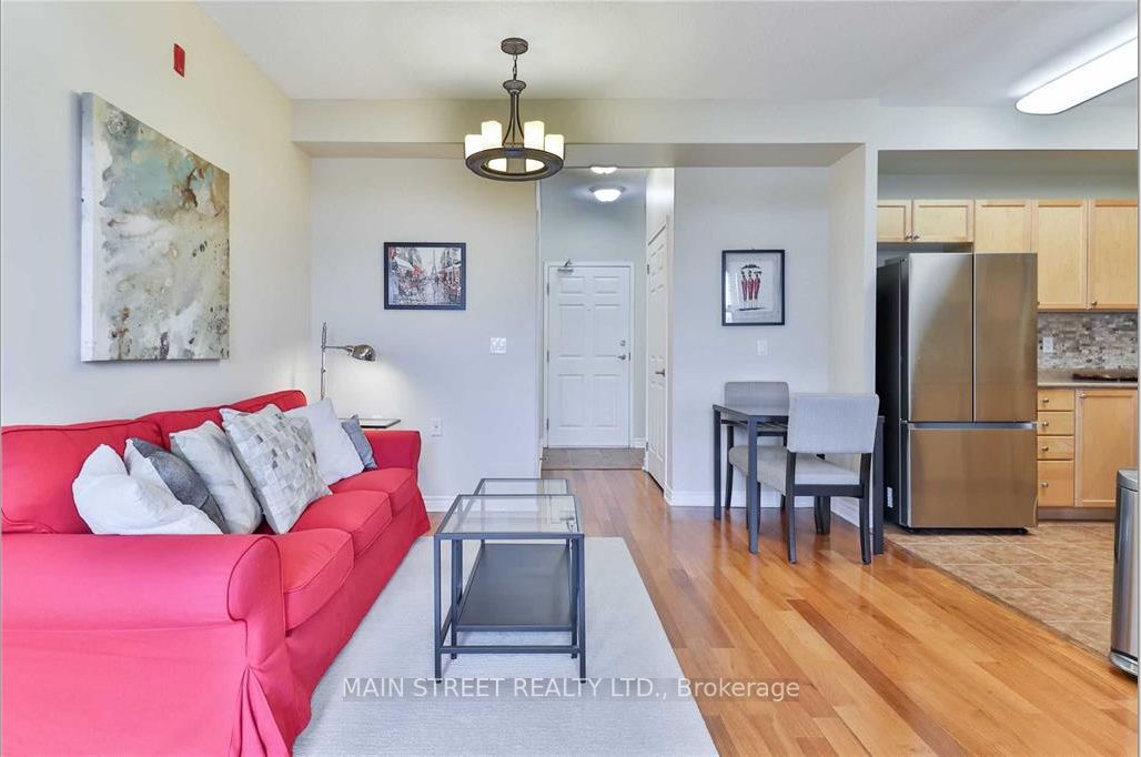 15450 Yonge Street #304