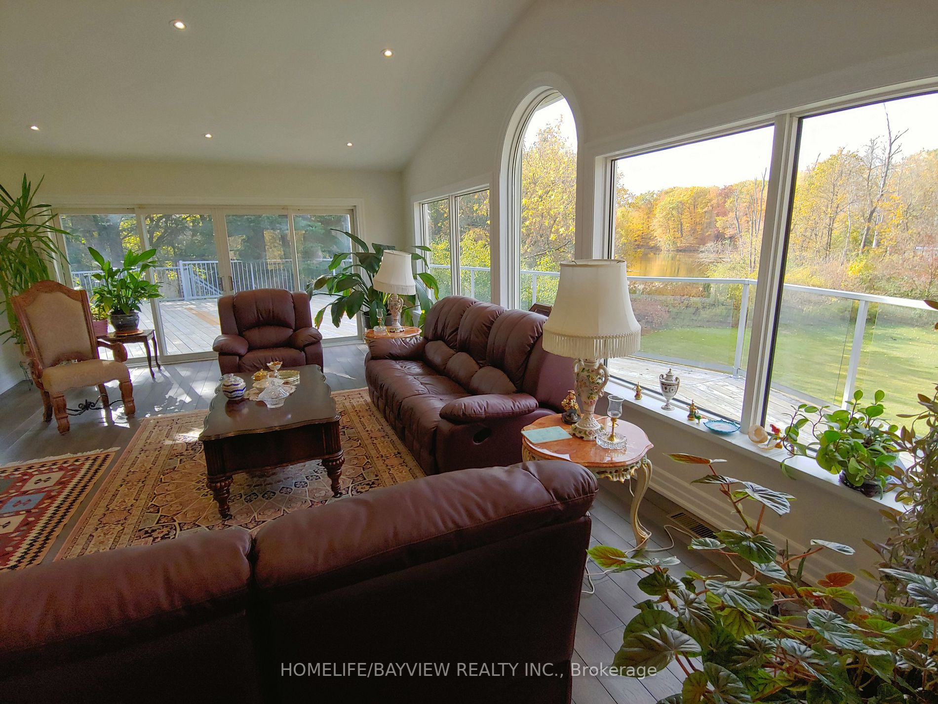 28 Bayview Park Lane