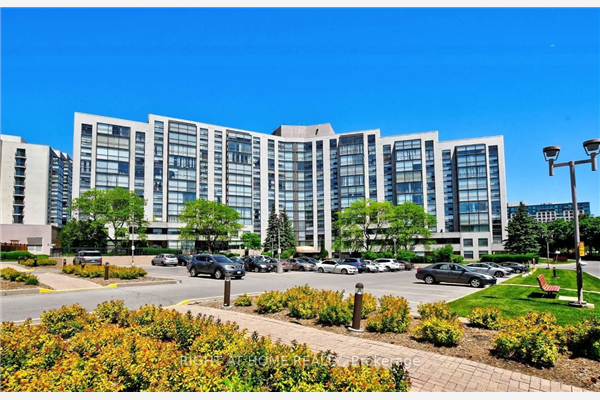 30 Harding Blvd W, Richmond Hill