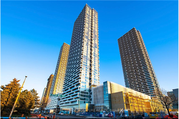 898 Portage Pkwy N, Vaughan