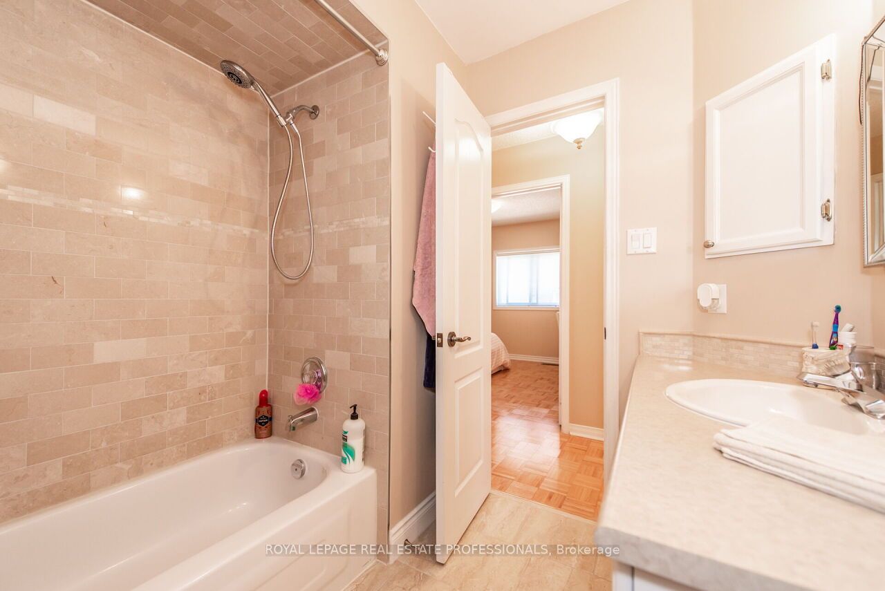Listing N6059588 - Large Photo # 22