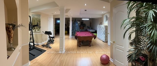 30 Bond Cres