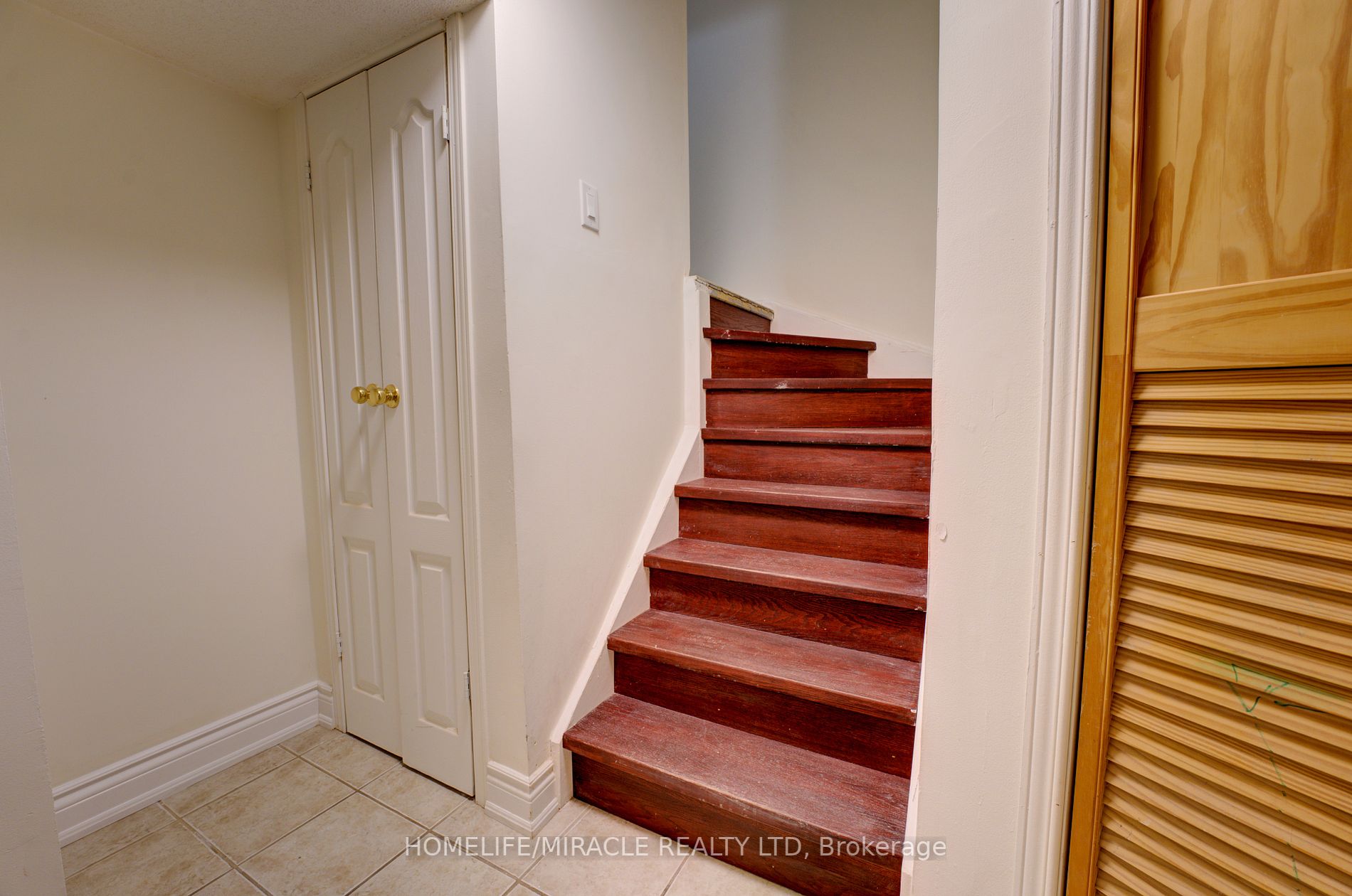 31 Clarion Cres