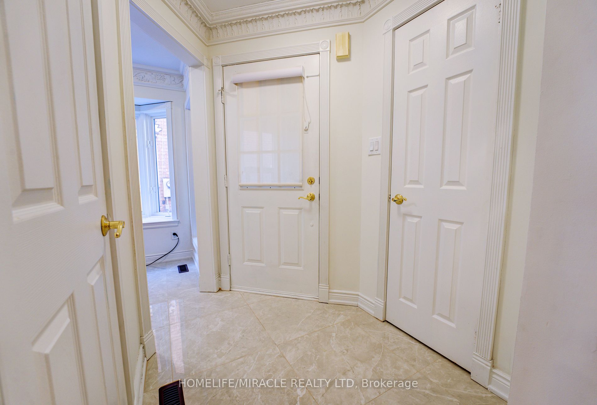 31 Clarion Cres