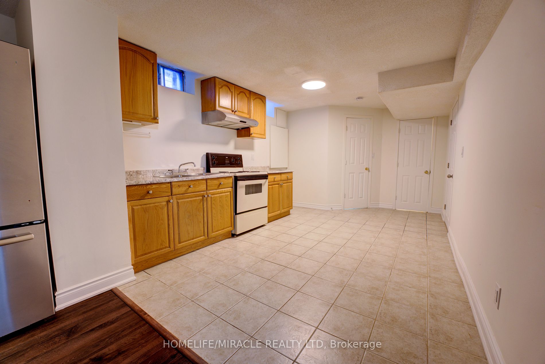 31 Clarion Cres