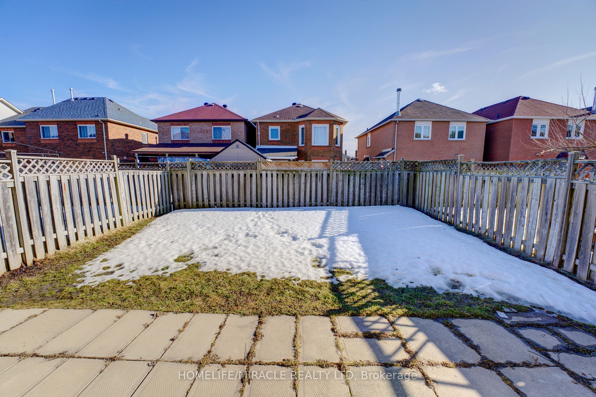 31 Clarion Cres