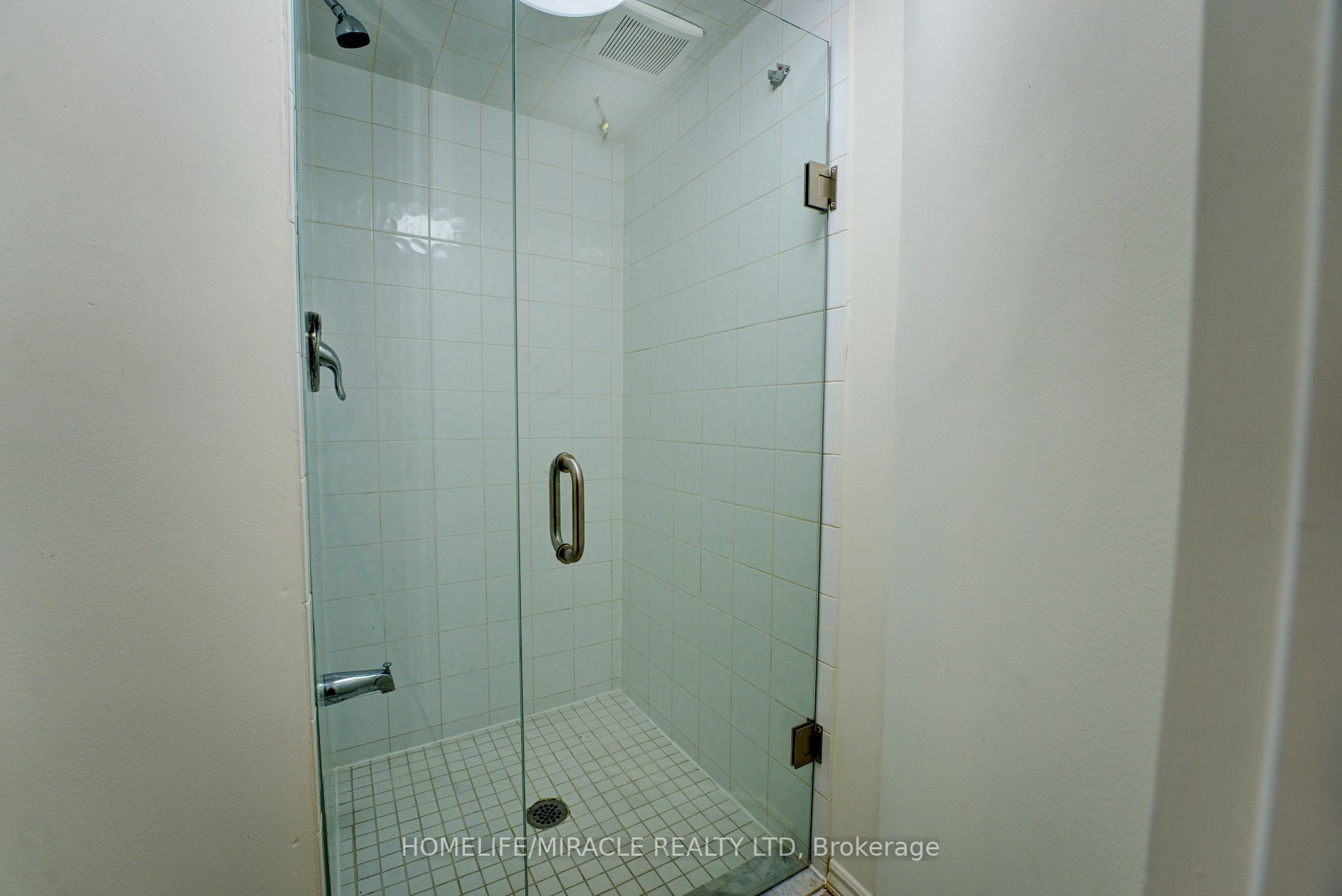 31 Clarion Cres
