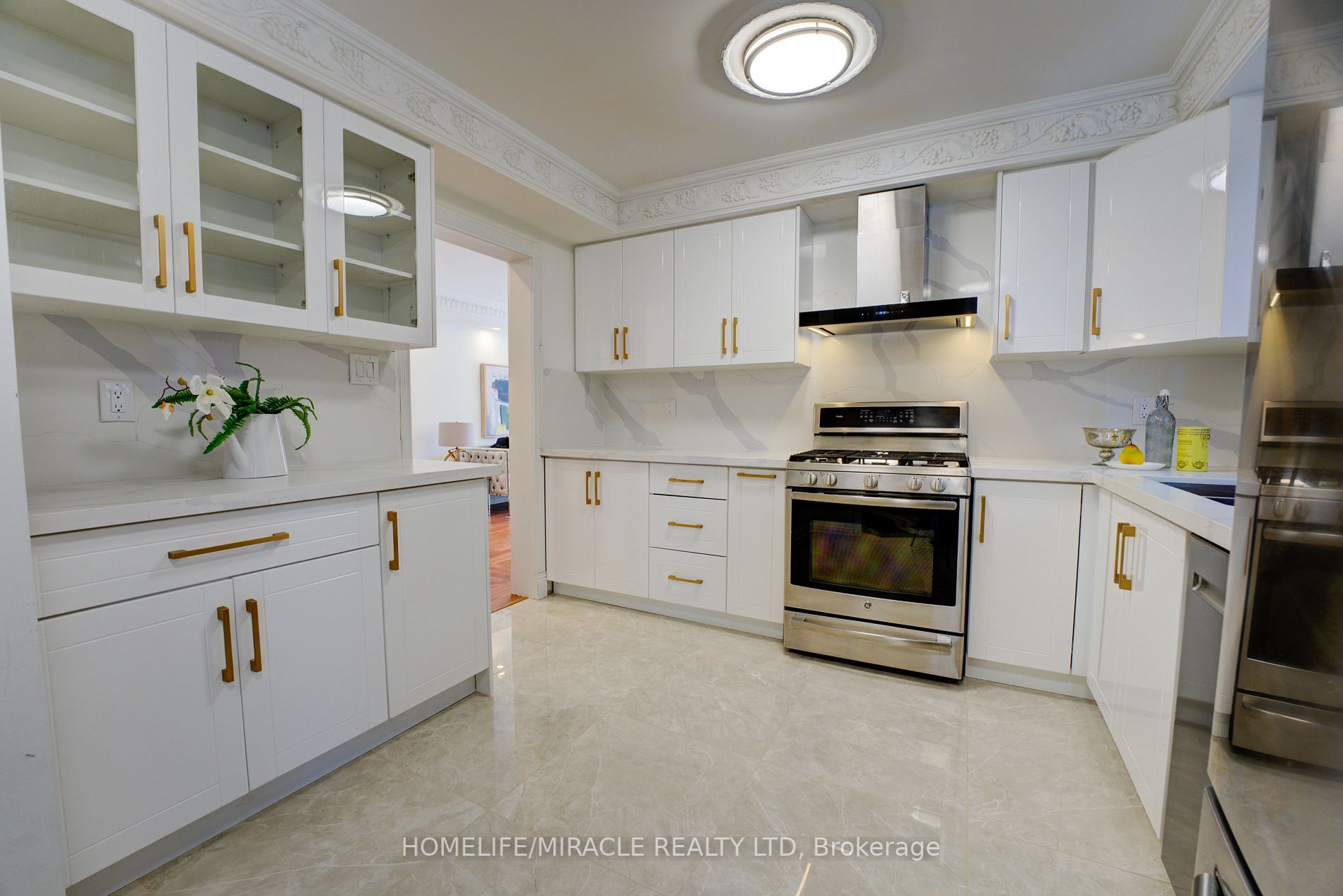 31 Clarion Cres