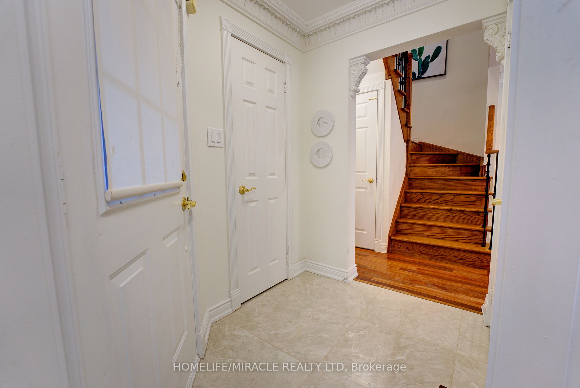 31 Clarion Cres