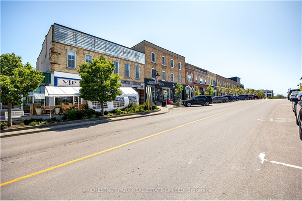 58 Brock St, Uxbridge