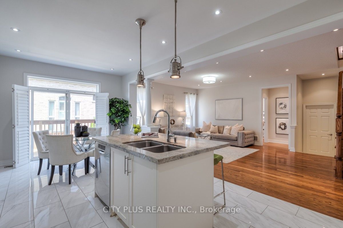 44 Augustine Ave