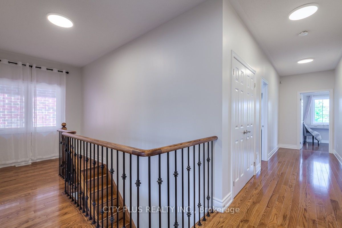 44 Augustine Ave