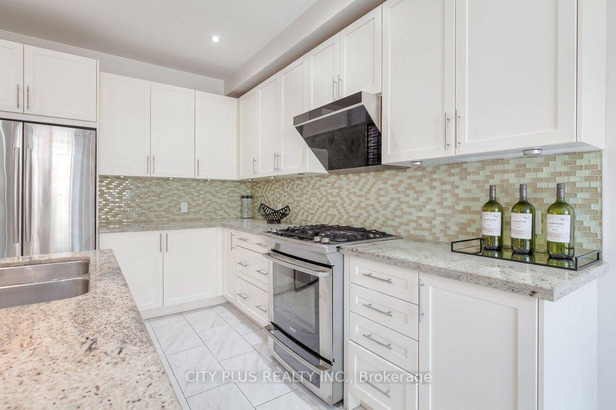 44 Augustine Ave