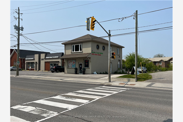 2184 King Rd N, King