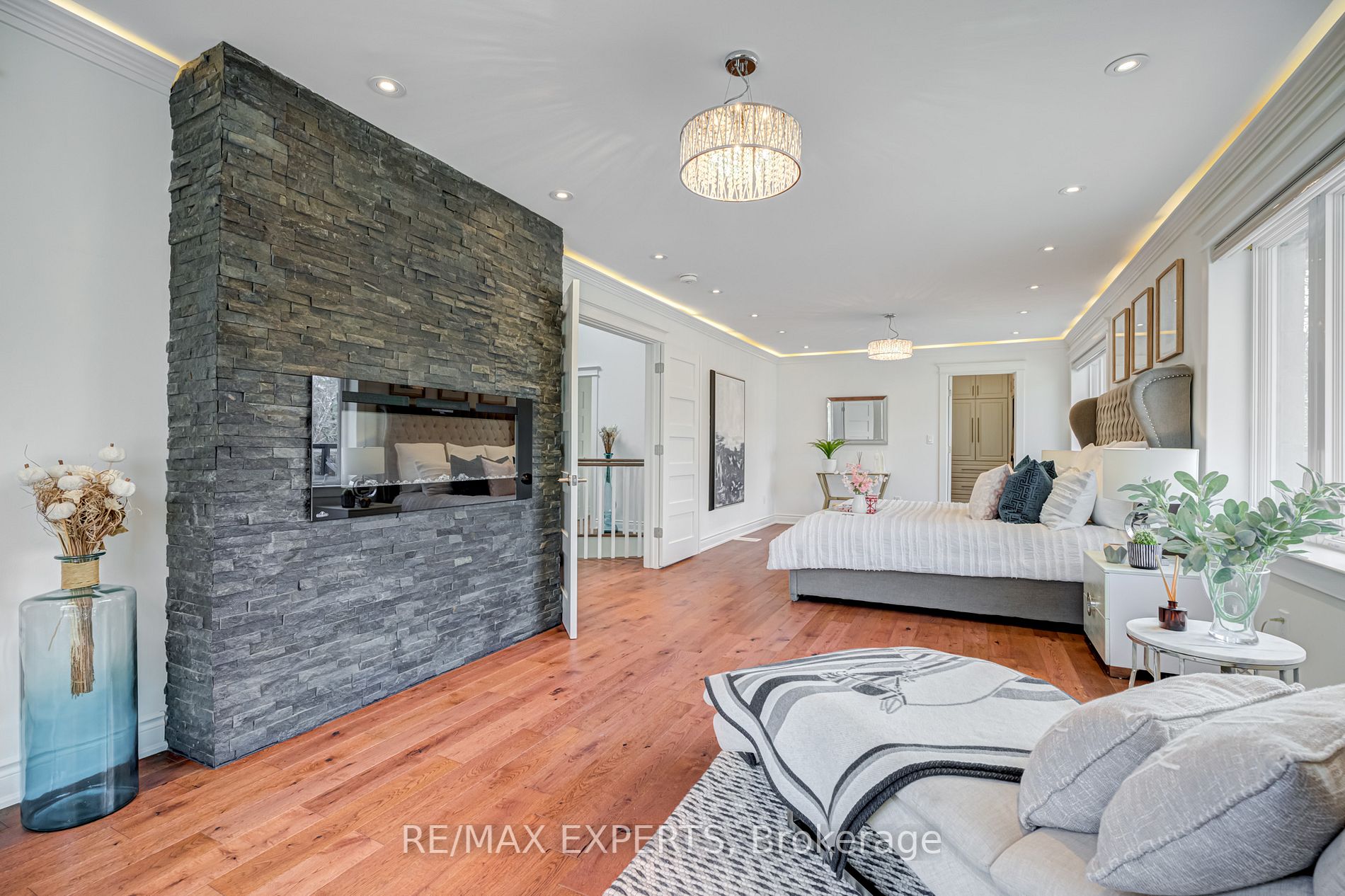 17 Vanwood Rd