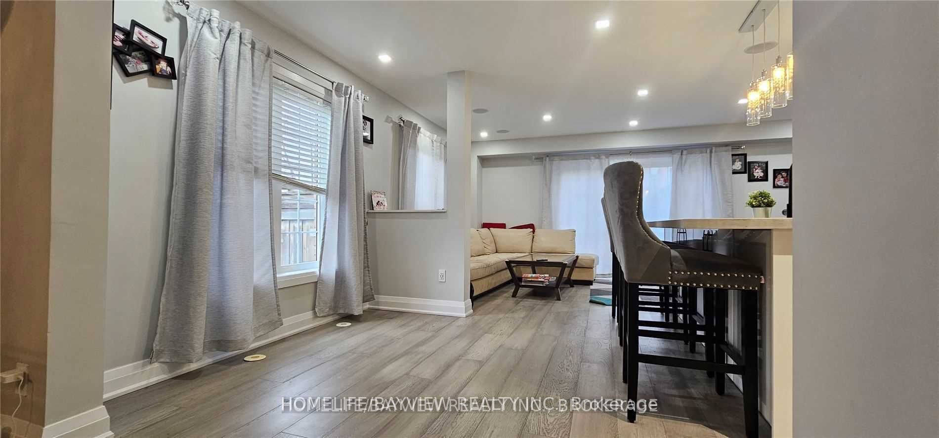 36 Lodgeway Dr