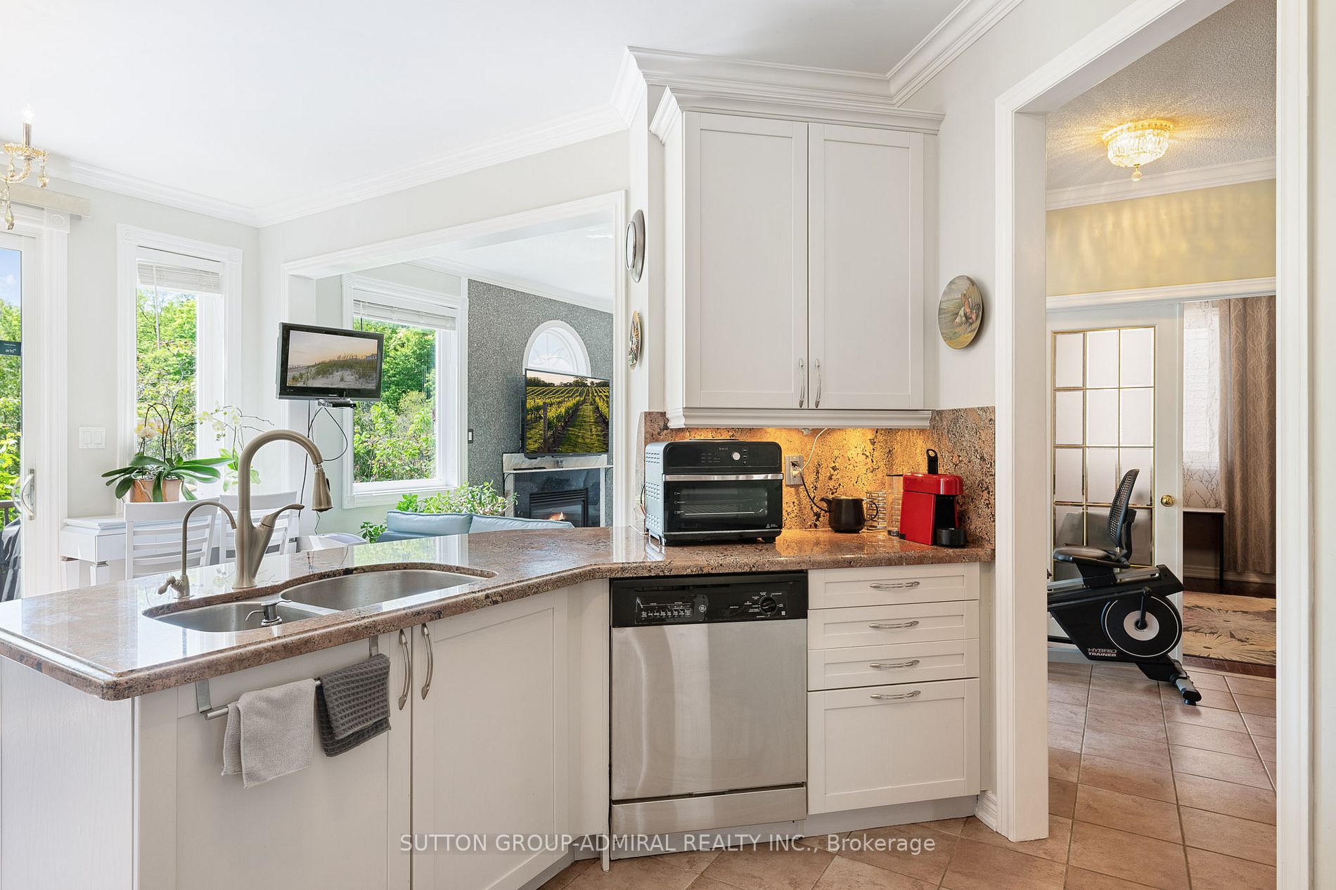 47 Sagecrest Cres