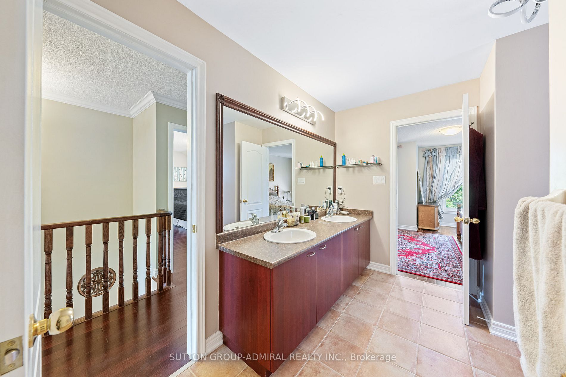 47 Sagecrest Cres
