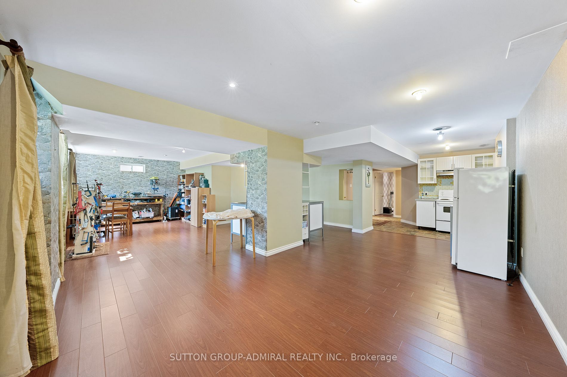 47 Sagecrest Cres