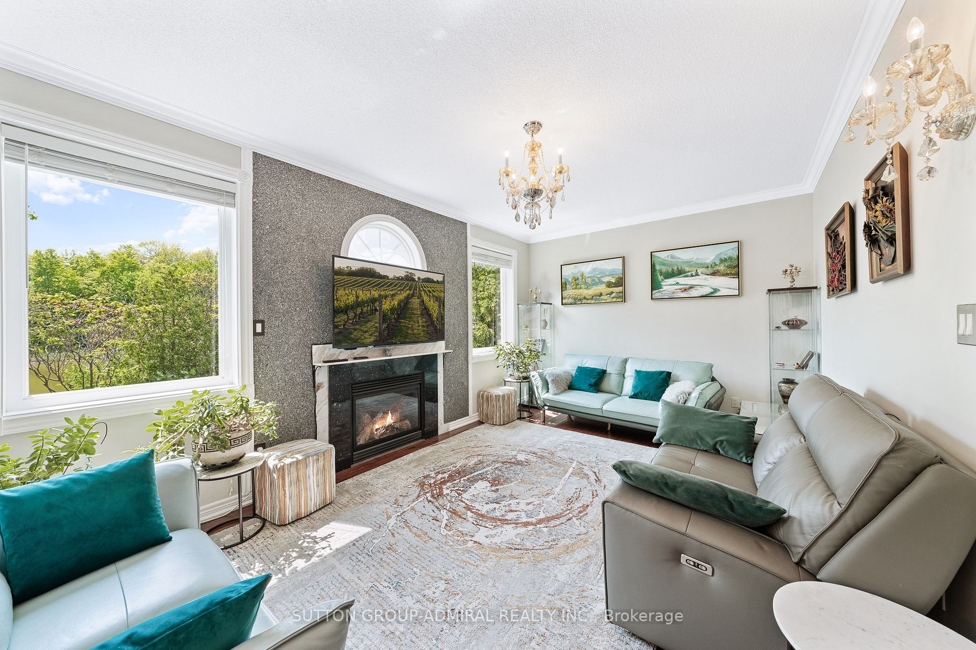 47 Sagecrest Cres