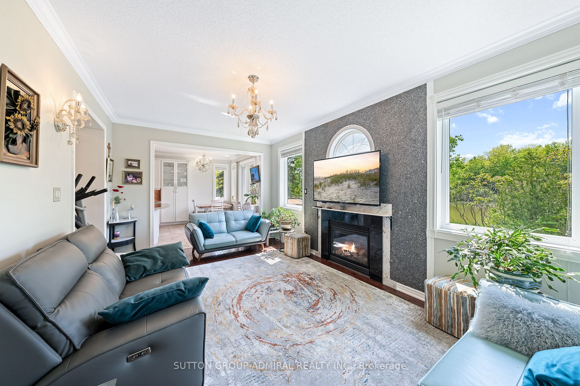 47 Sagecrest Cres