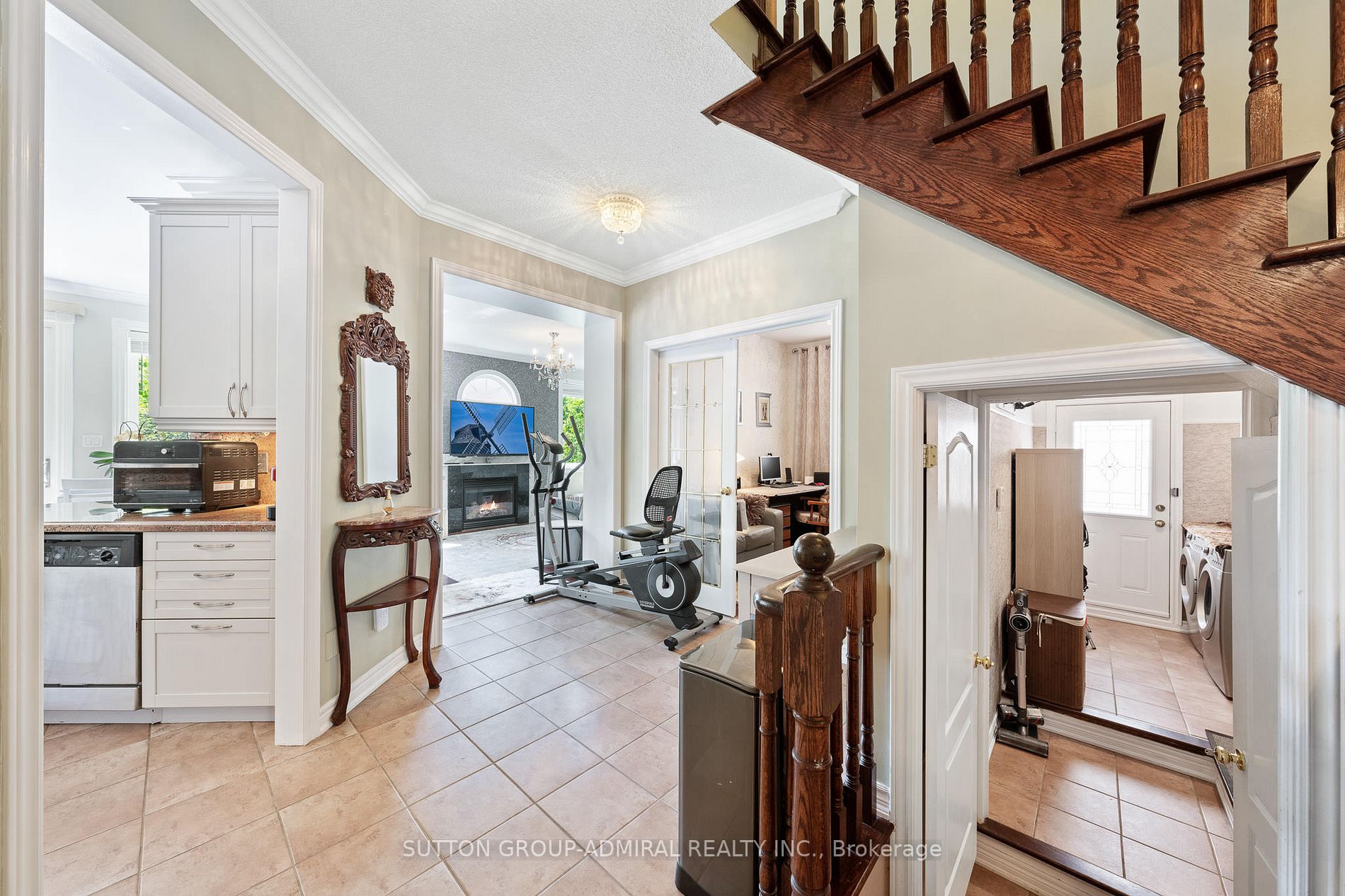 47 Sagecrest Cres