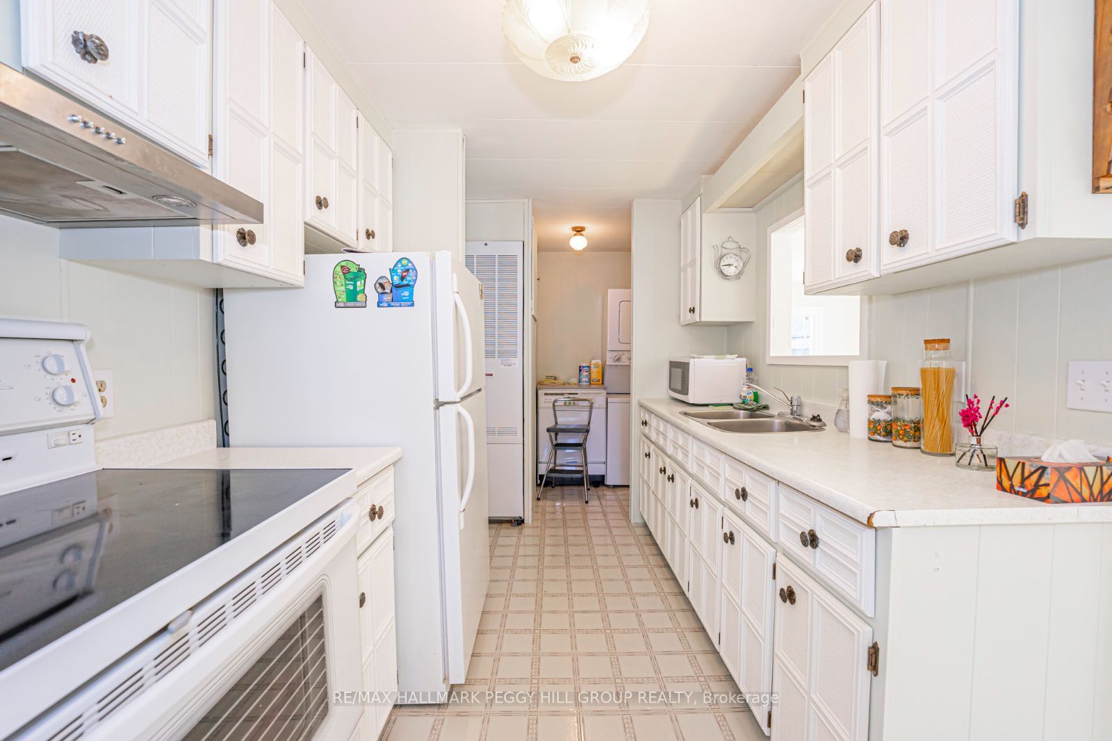 4 Mimosa Dr