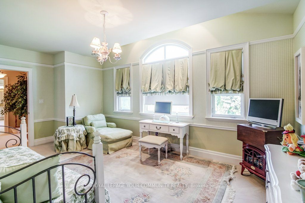 90 Callaway Crt
