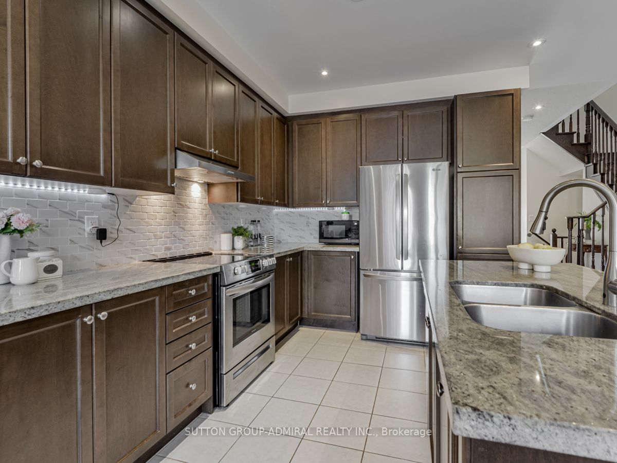 88 Mccann Cres, Bradford West Gwillimbury