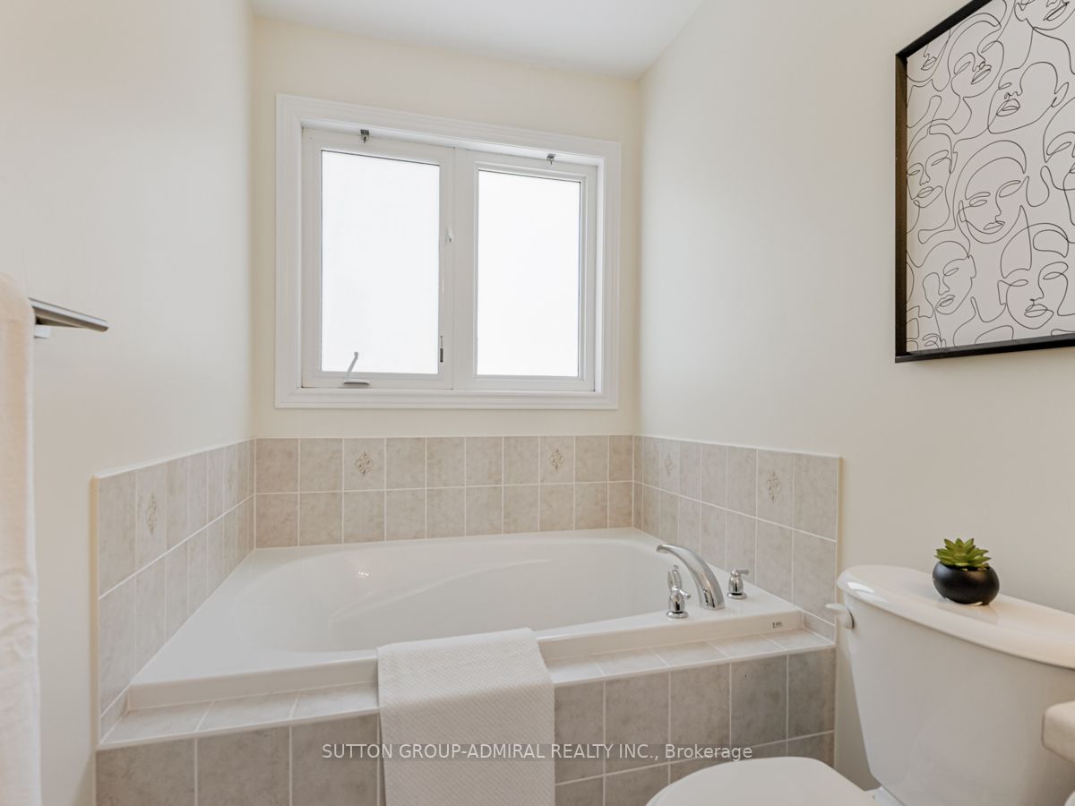 88 Mccann Cres, Bradford West Gwillimbury