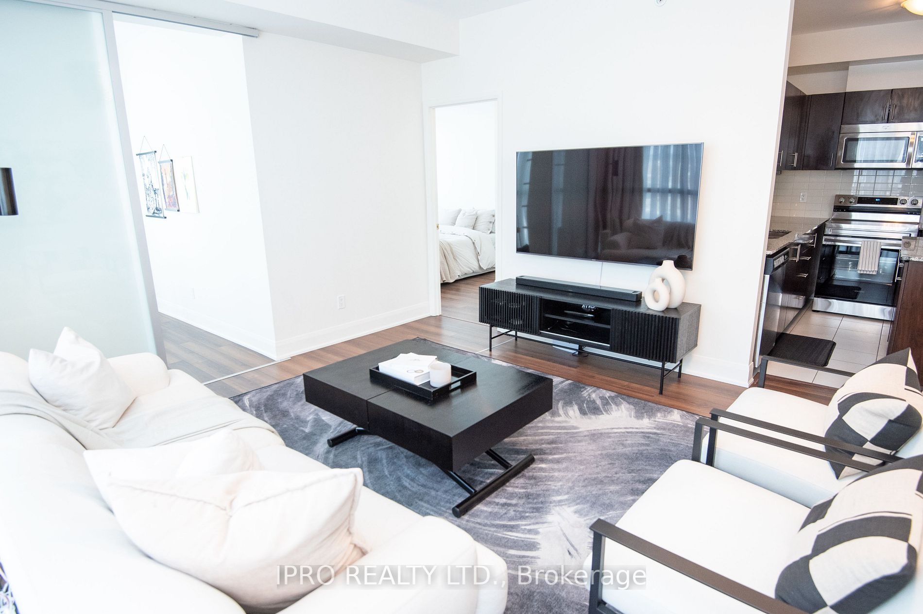 2900 Highway 7 Road, #809