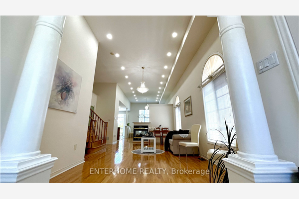 211 Kayla Cres, Vaughan