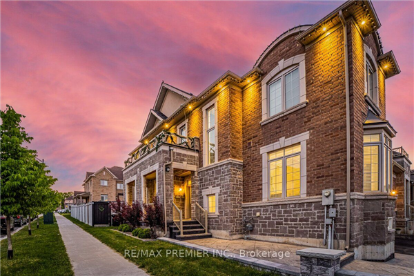 4 Fortis Cres, Bradford West Gwillimbury