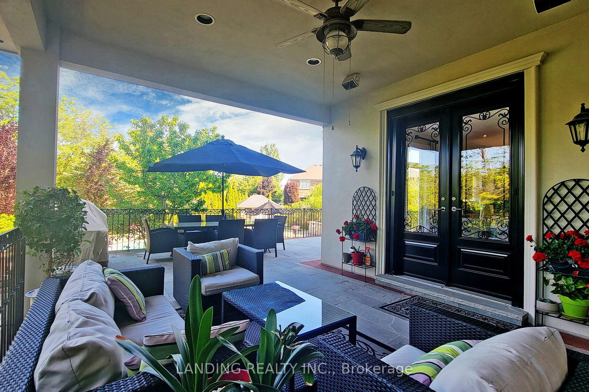 17 Claret Court