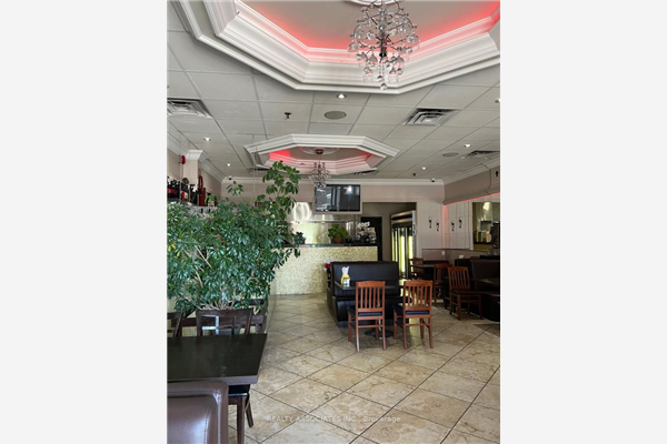 1450 Clark Ave N, Markham