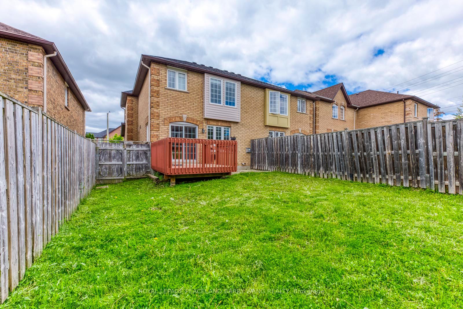 19 Auraglen St