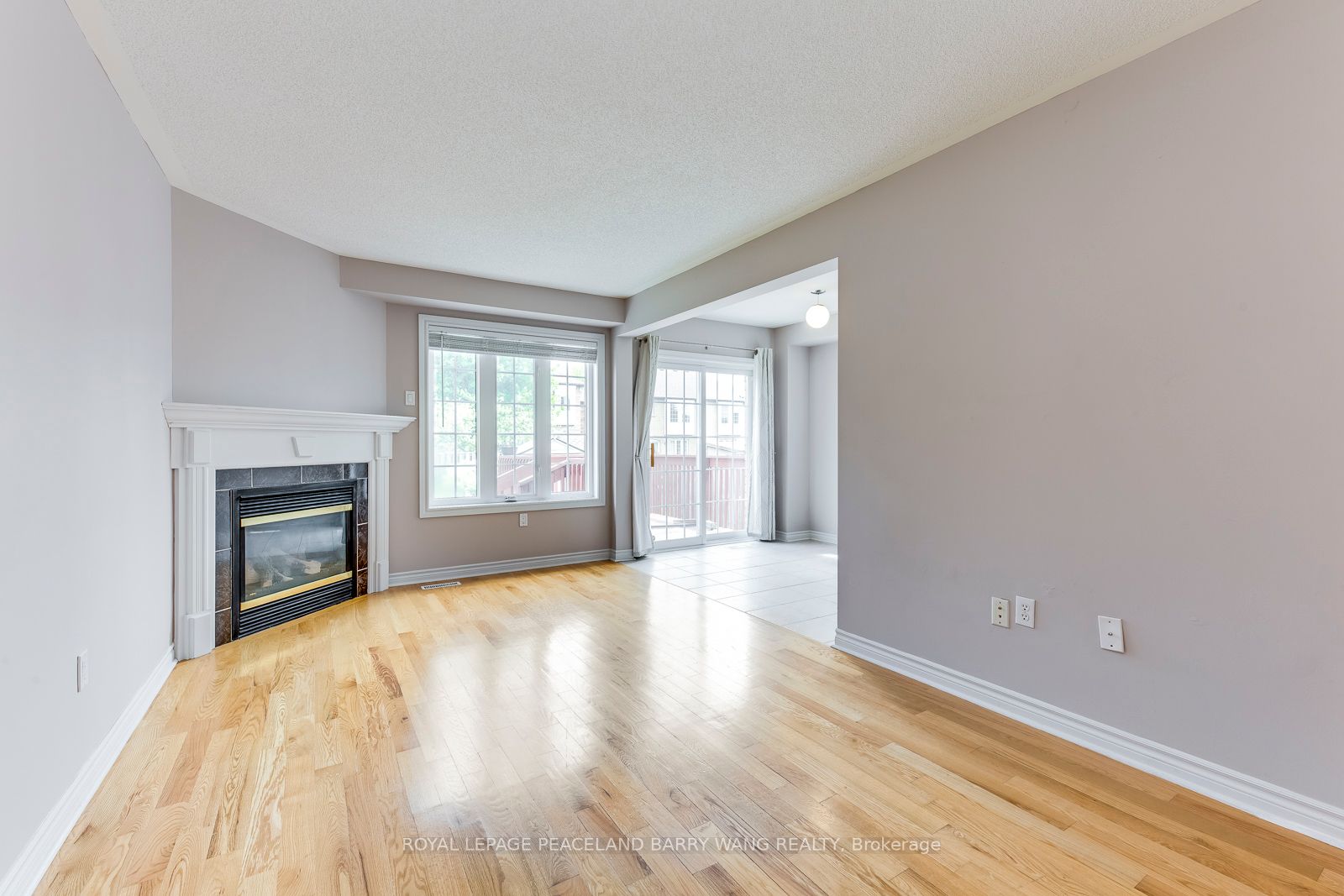 19 Auraglen St