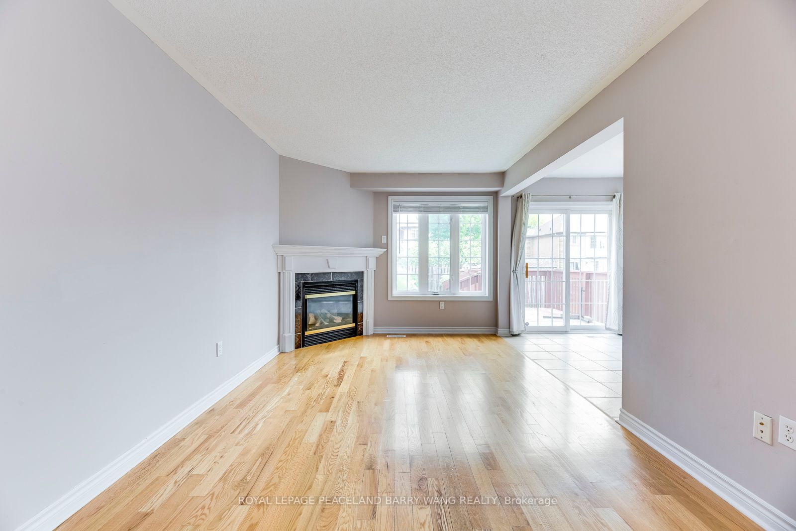 19 Auraglen St