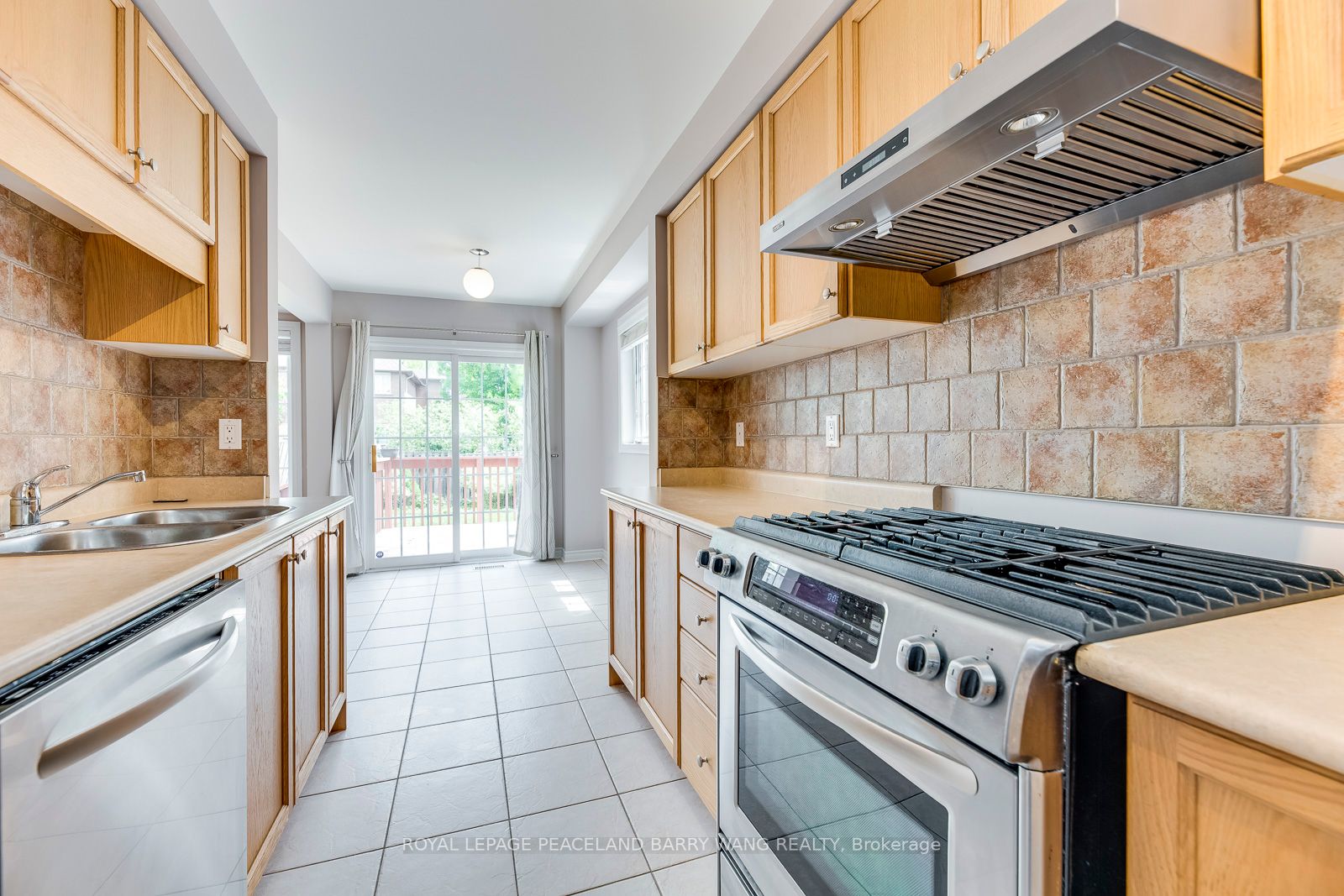 19 Auraglen St