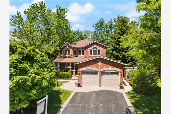 777 College Manor Dr, Newmarket