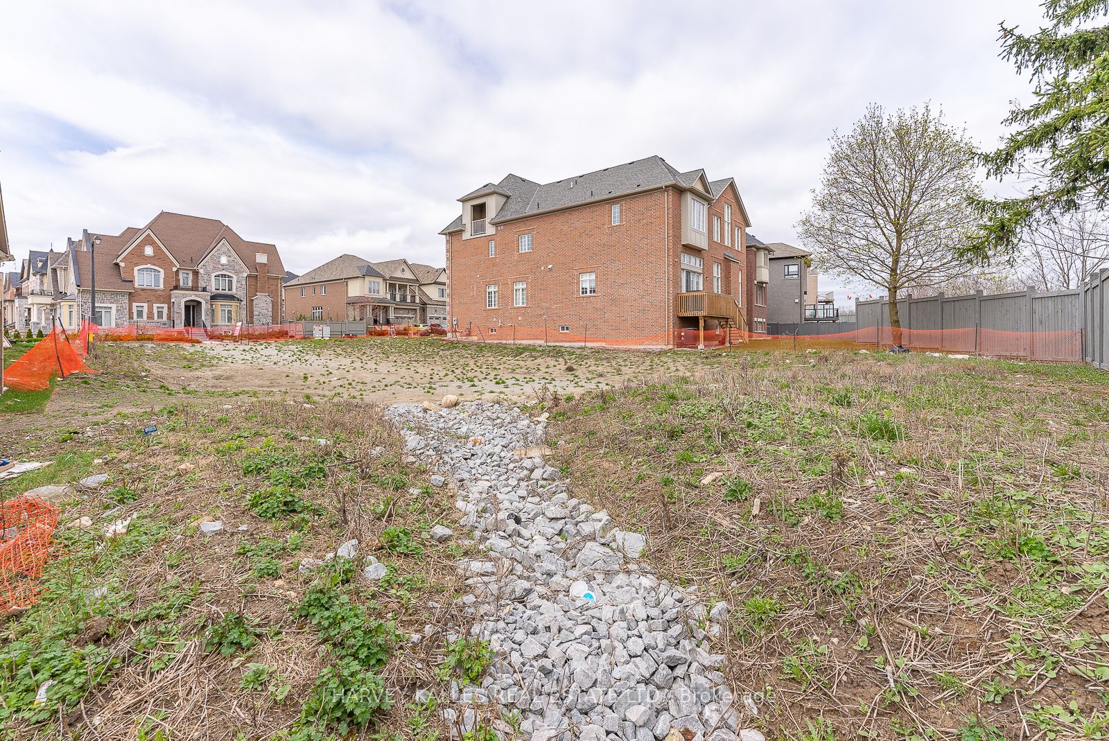 39 Keatley Dr