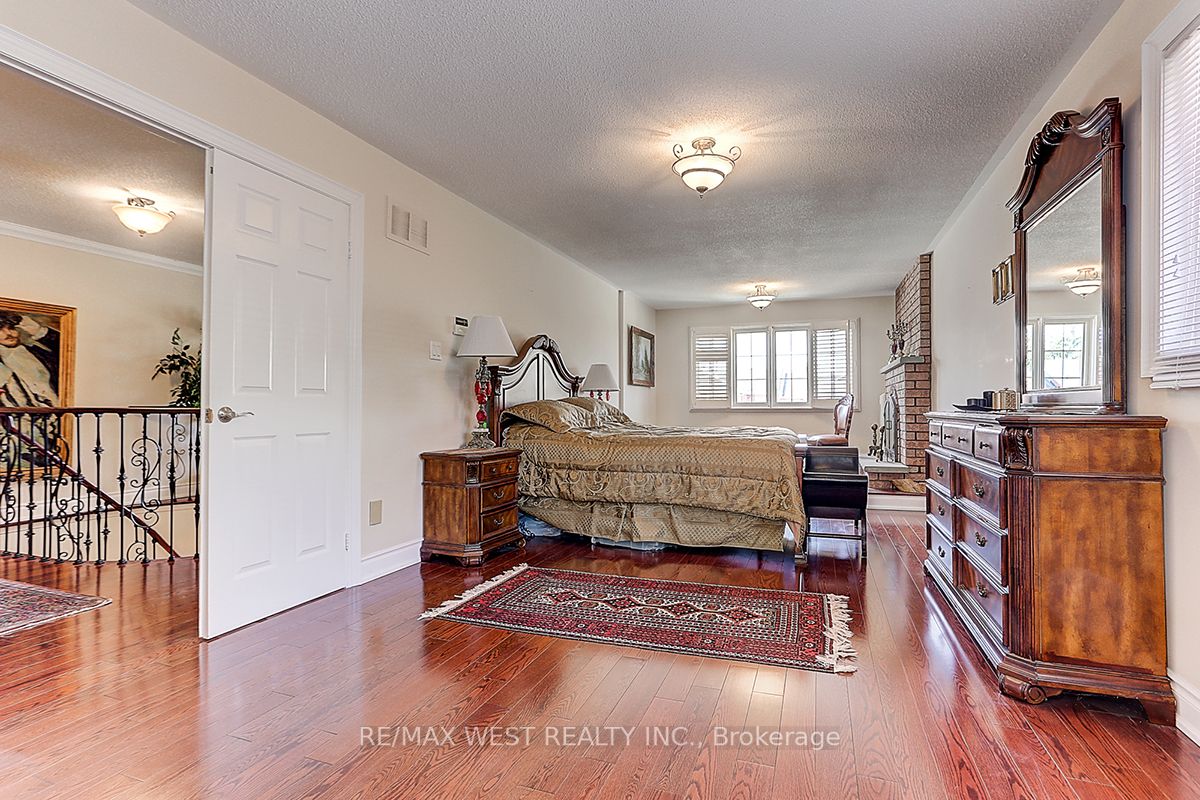 789 SHANAHAN Boulevard