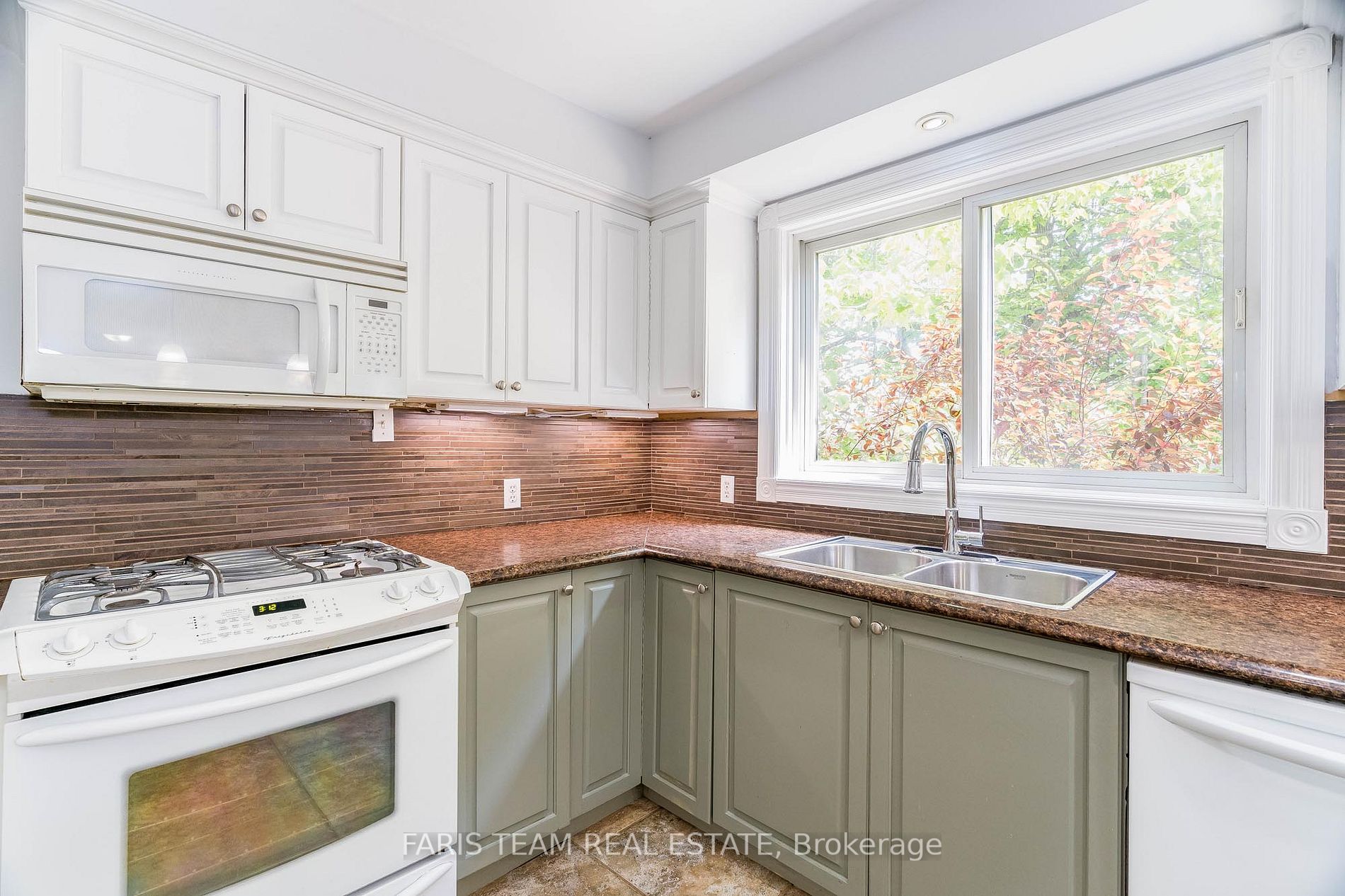 853 Nantyr Dr