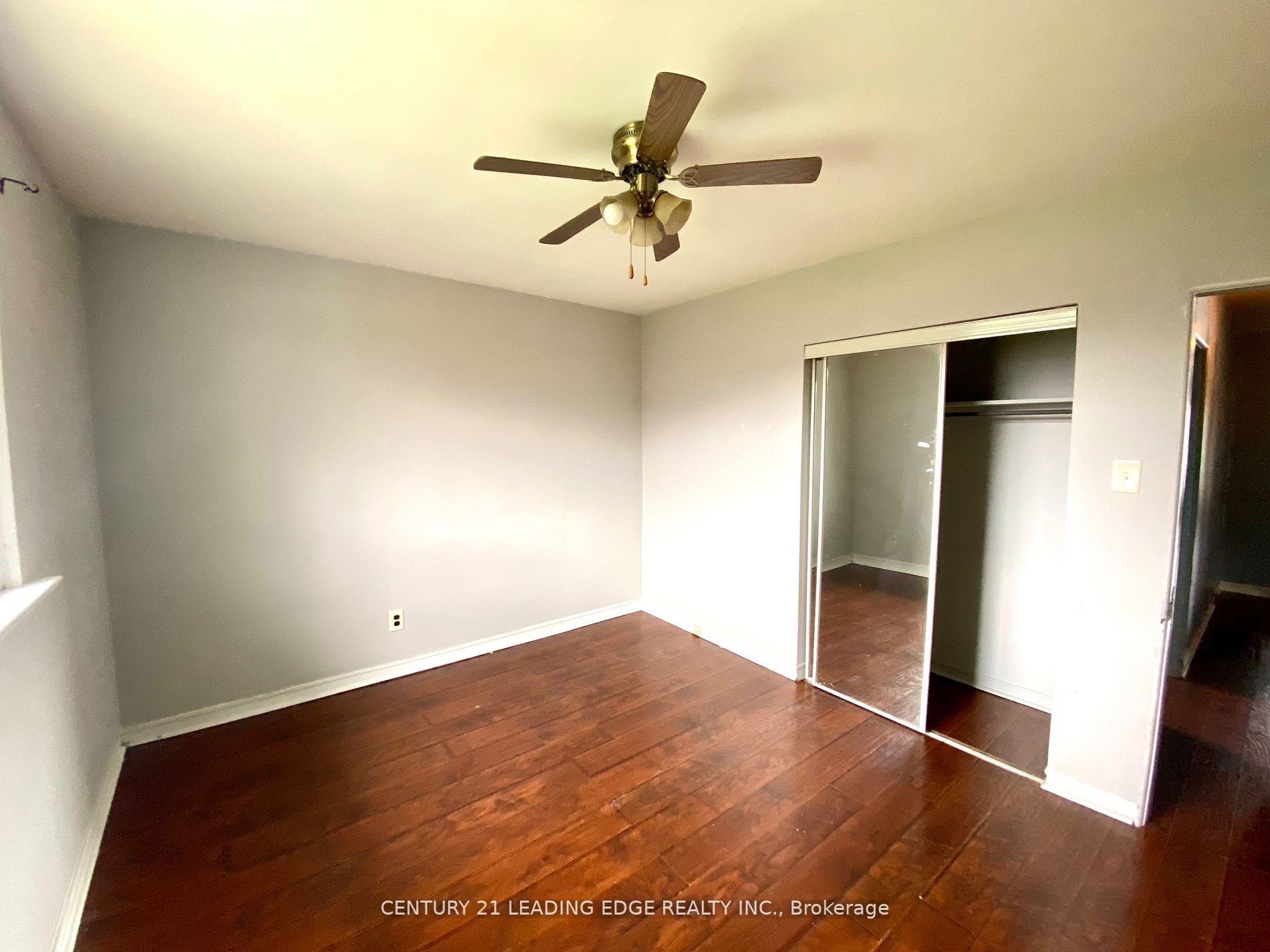 81 Walter Ave