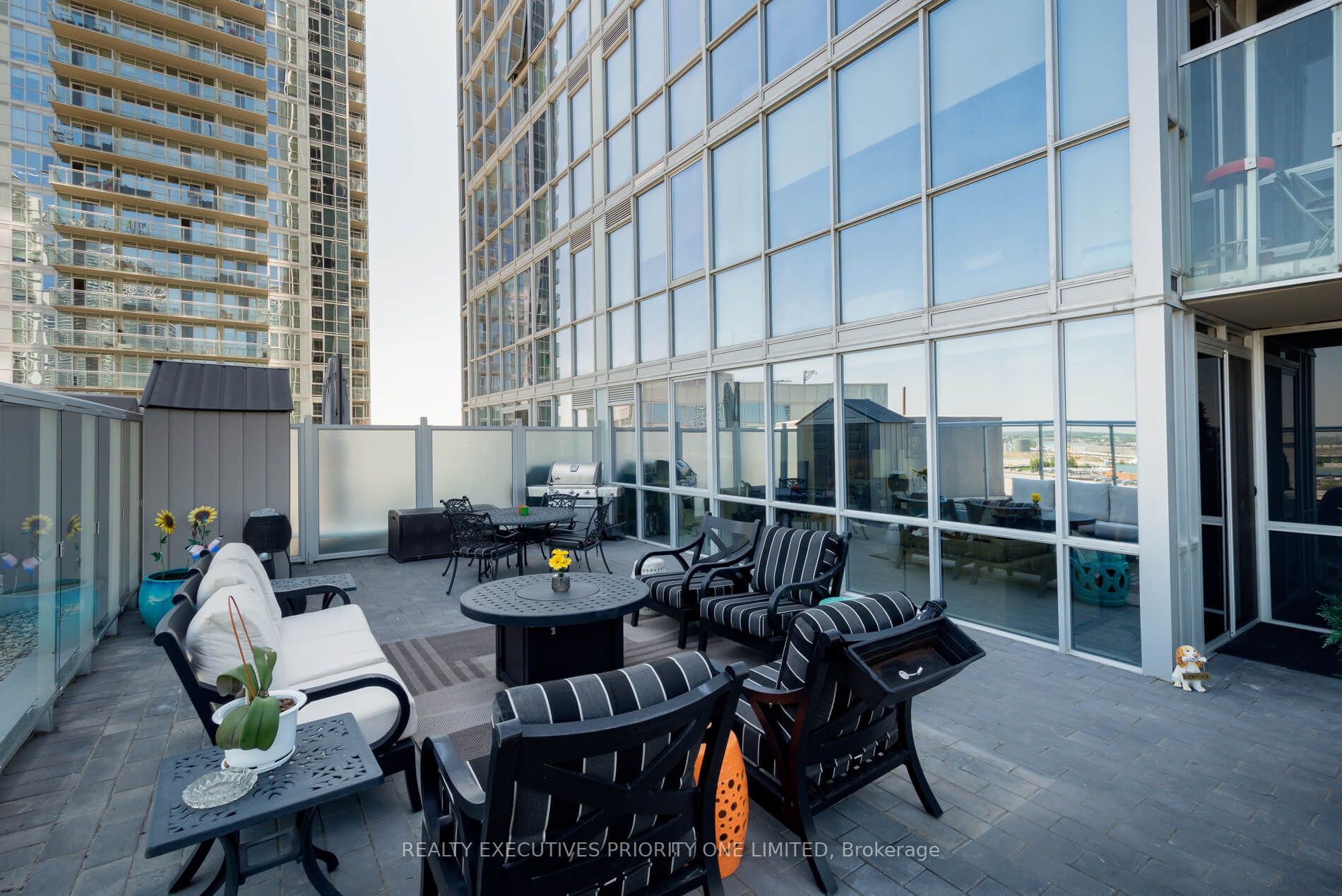 2916 Highway 7 West, #707