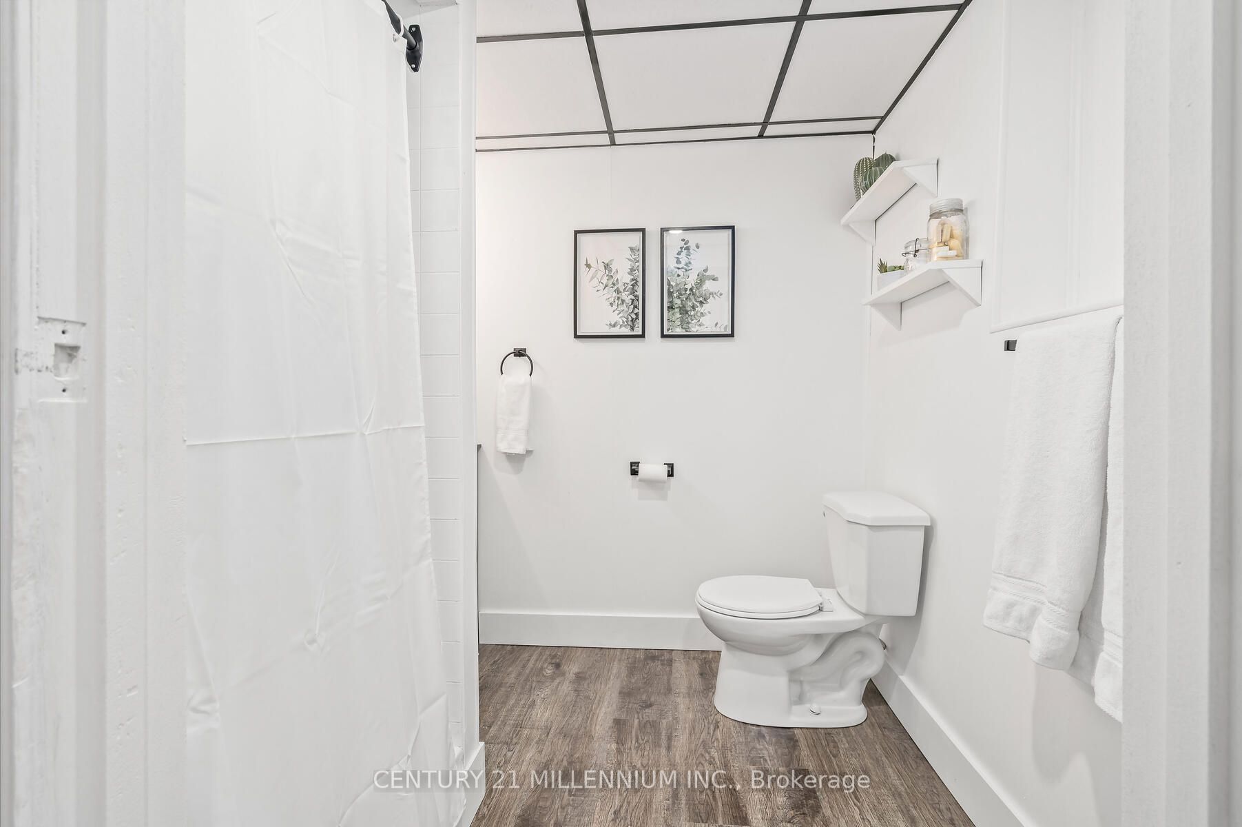158 Queen St