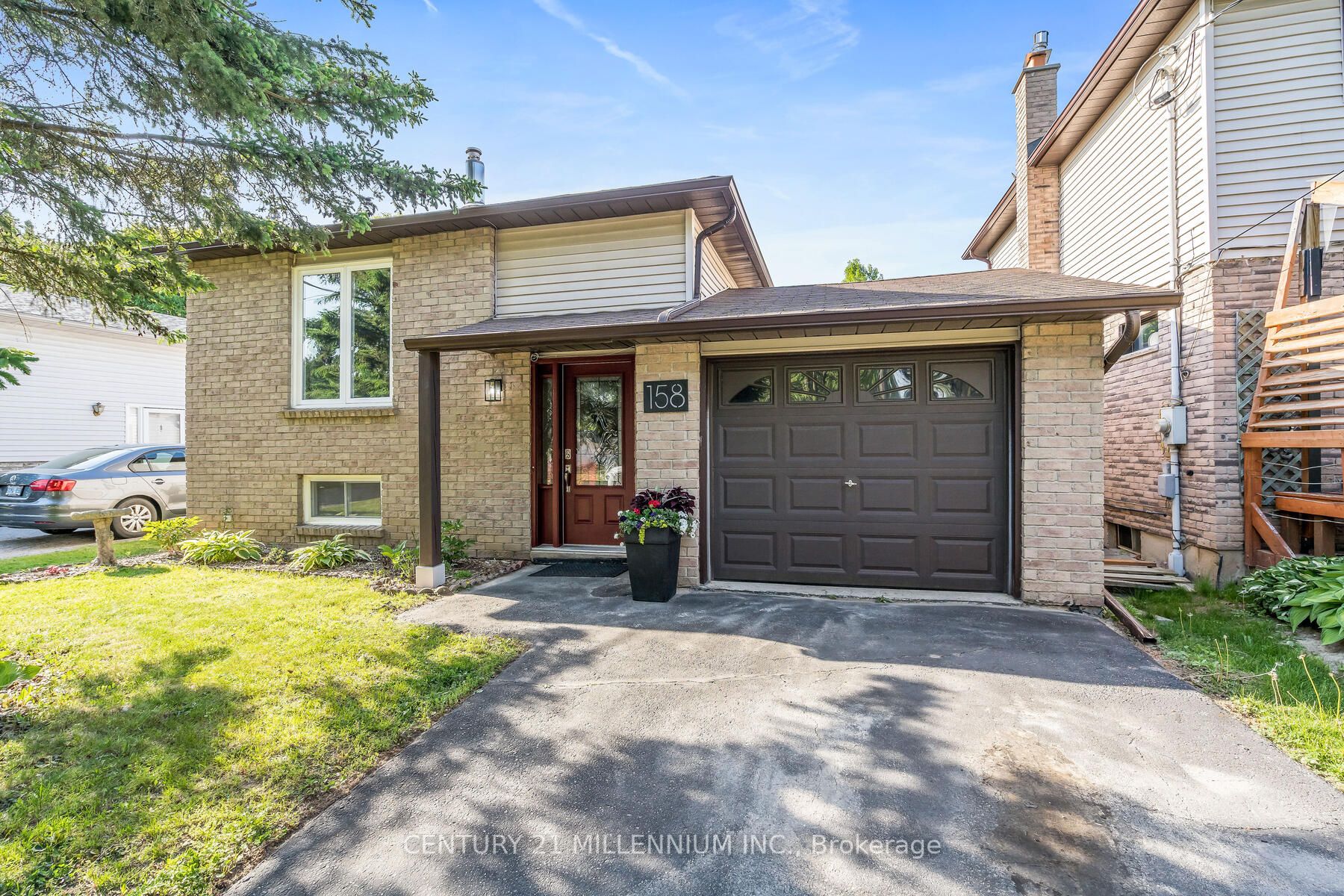 158 Queen St