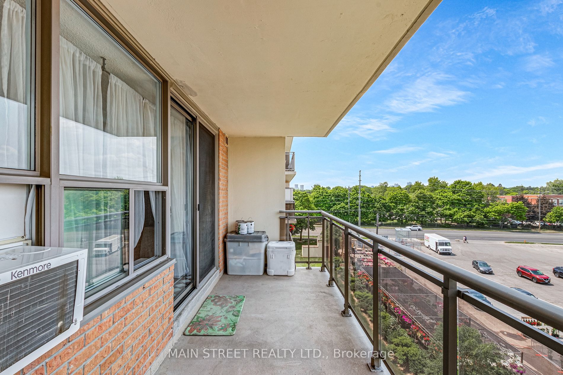 180 Dudley Ave, #509